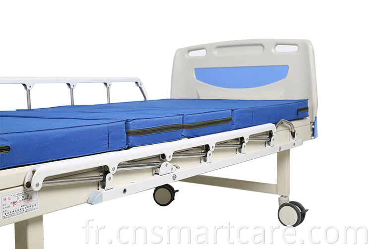 Meubles de l'hôpital 2 Cranks Manual Medical Bed à vendre